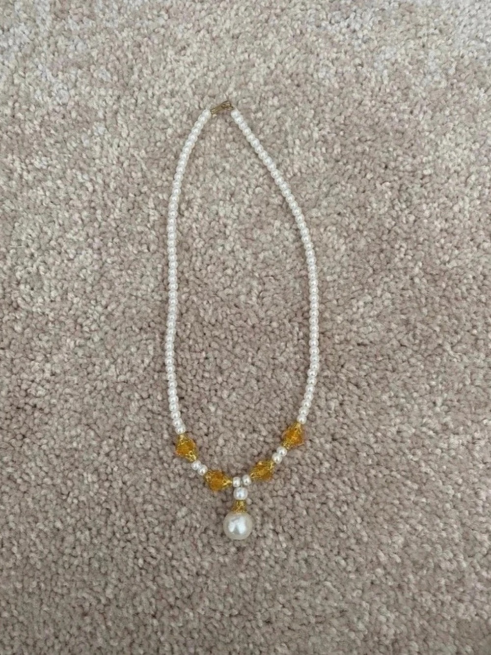 Bundle of 2 pearl necklaces